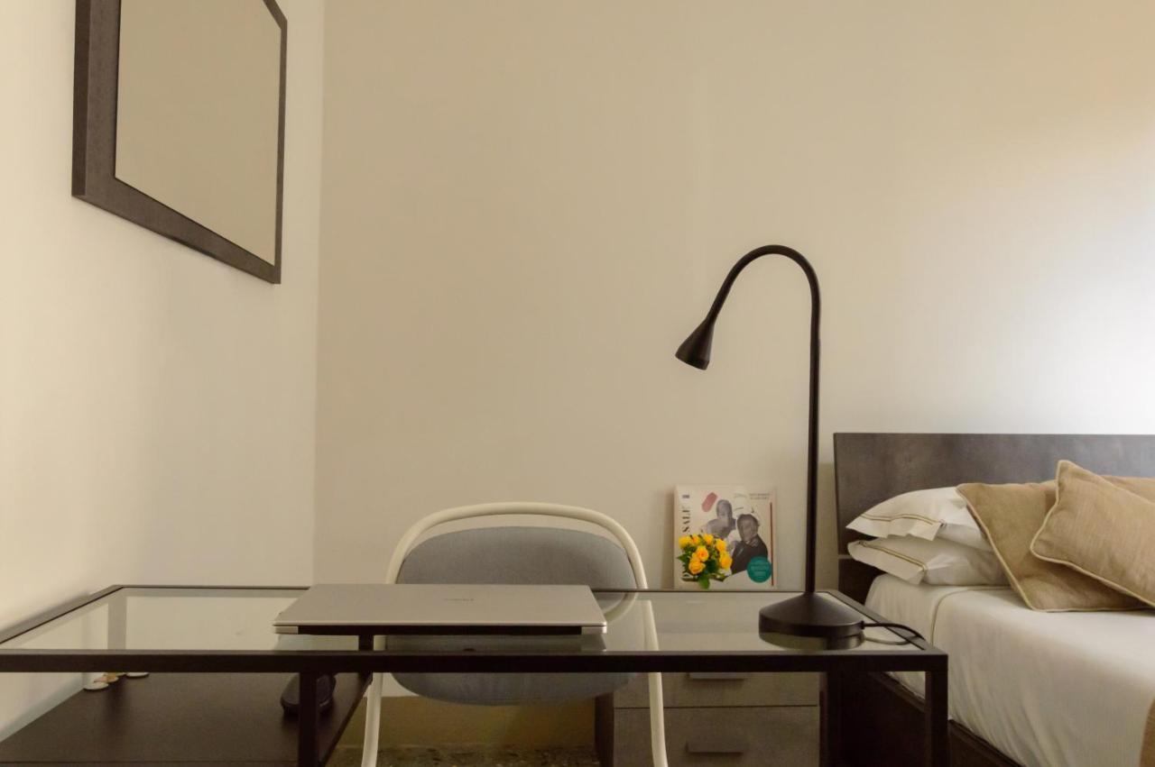 Homelink Firenze - Charlotte Pensión *