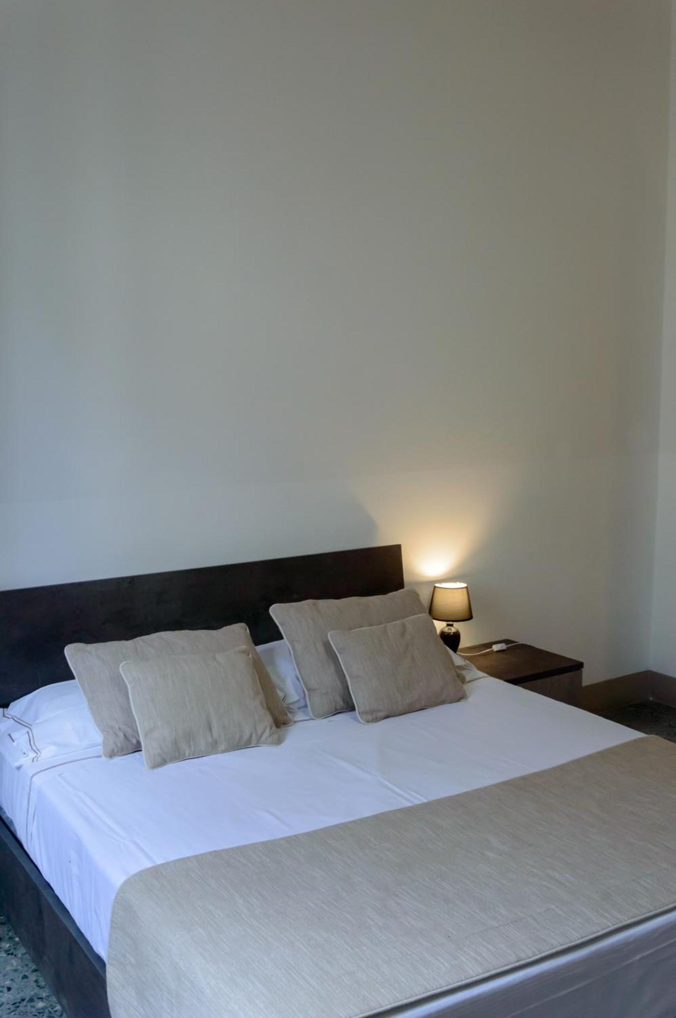 Pensión Homelink Firenze - Charlotte *